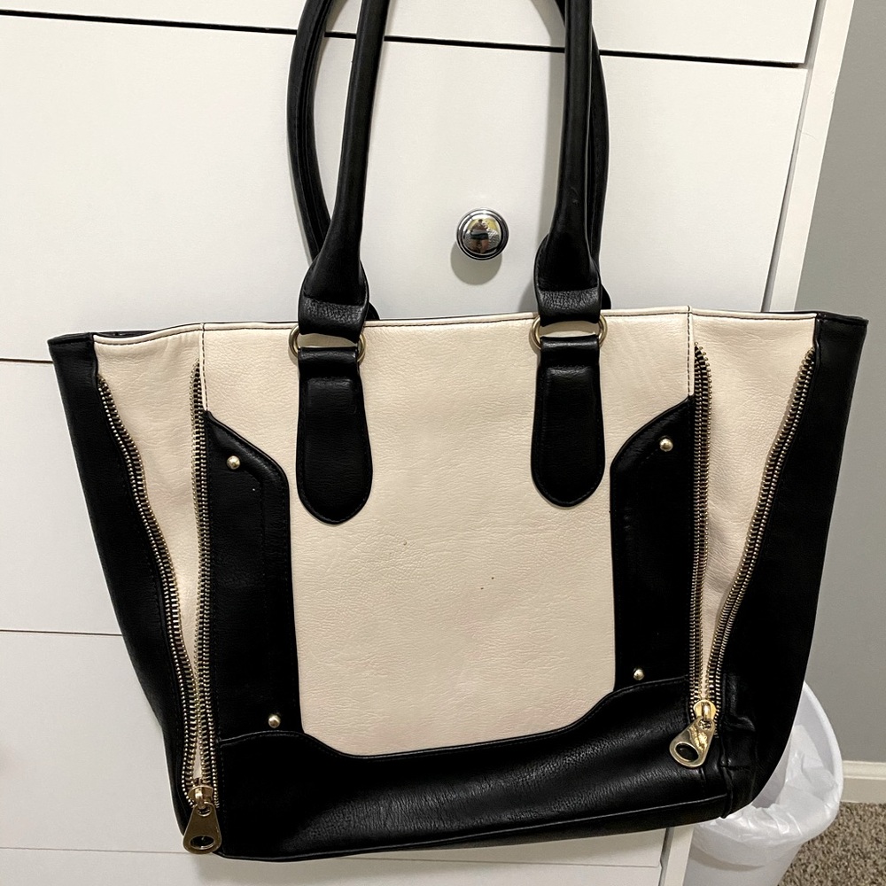 Cream/black tote purse